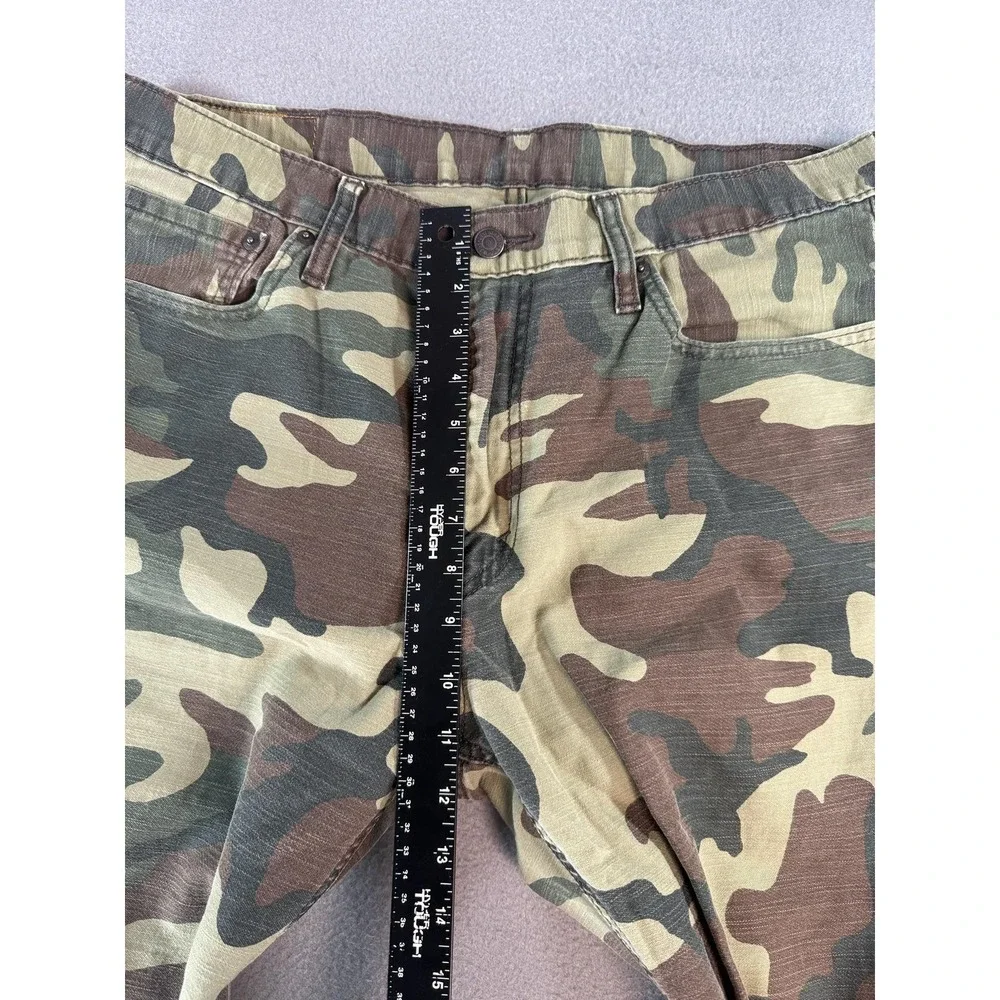 Levis levi 541